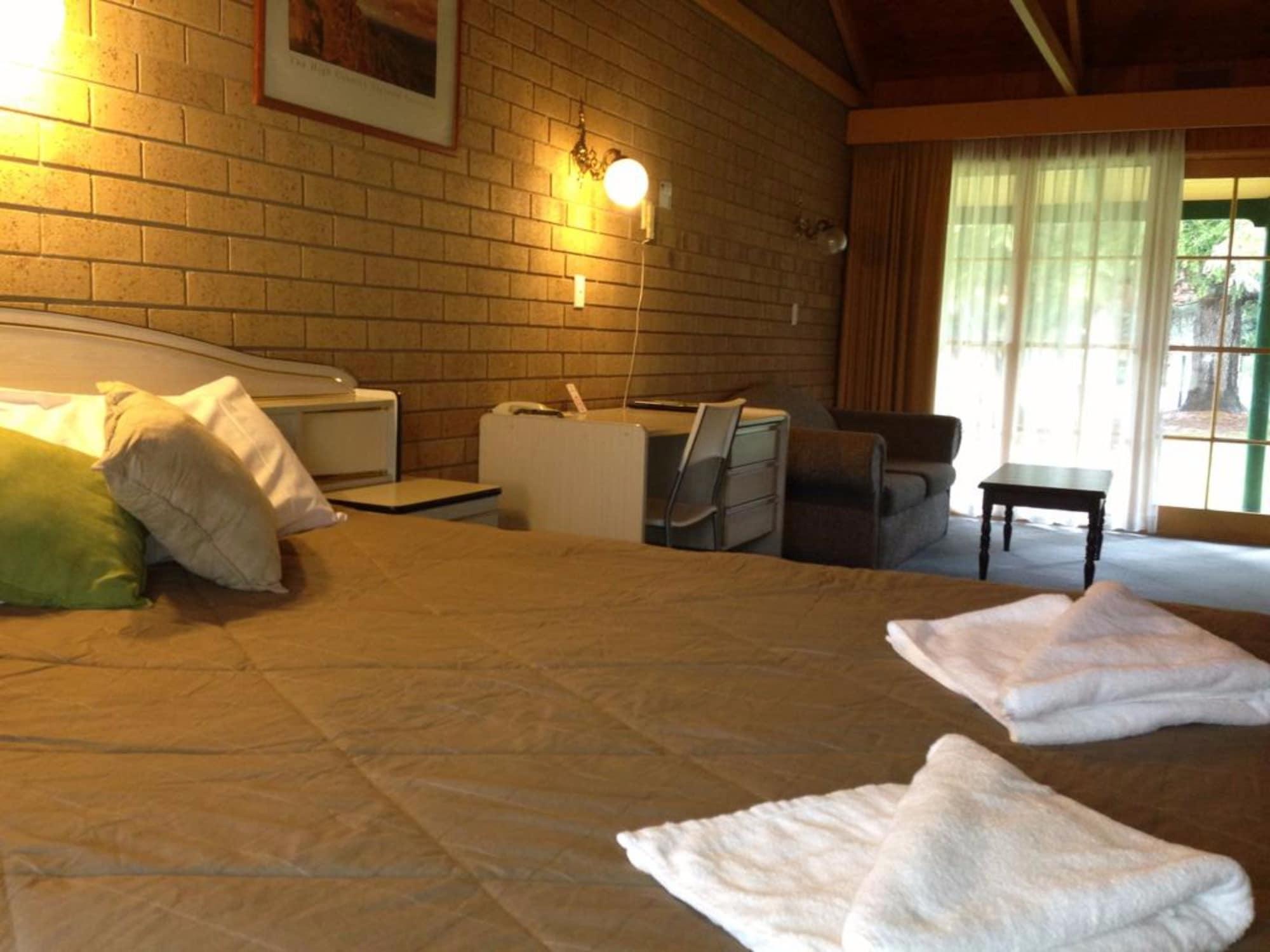 High Country Motor Inn برايت المظهر الخارجي الصورة